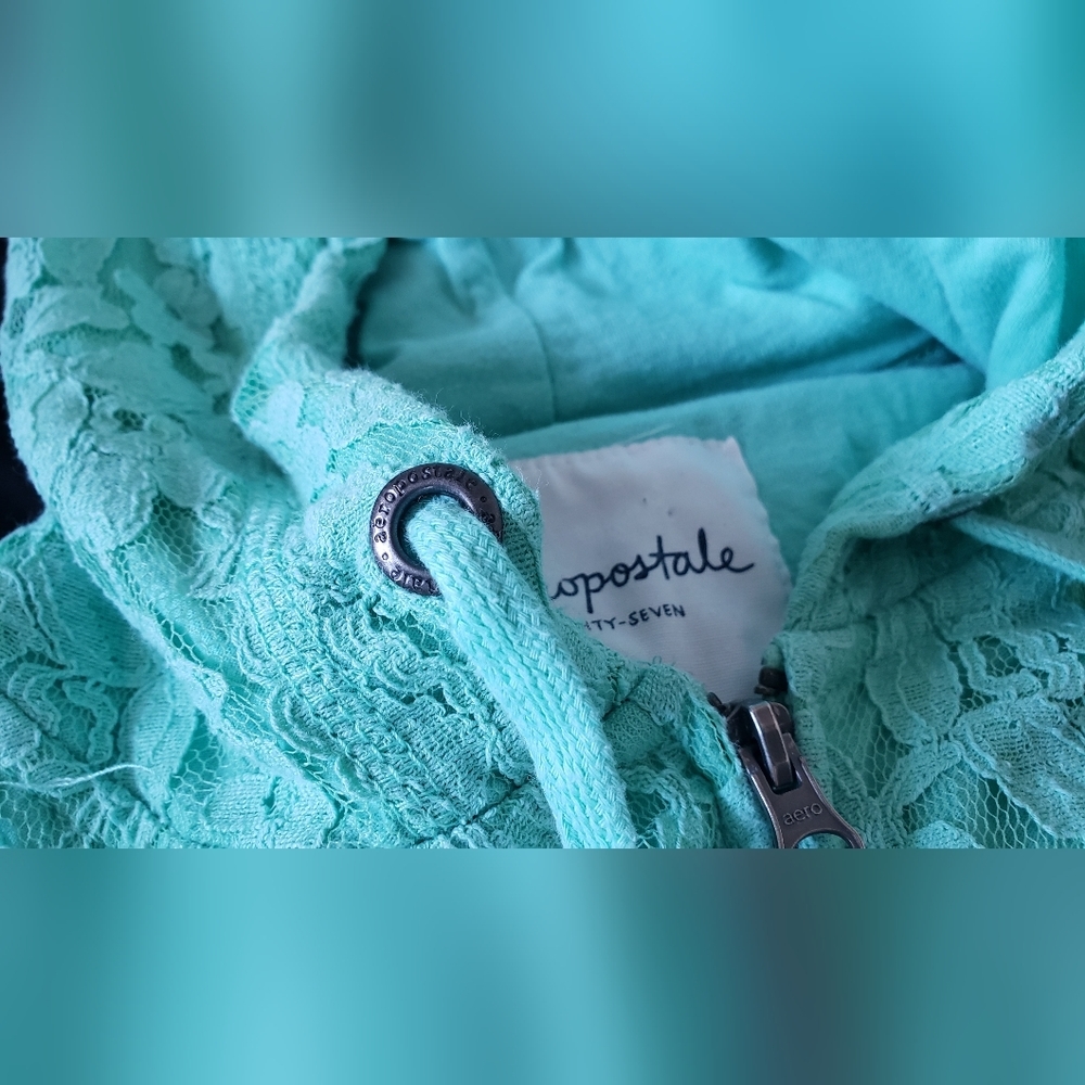 Aeropostale Beautiful Lace Hoodie size M - Picture 2 of 7